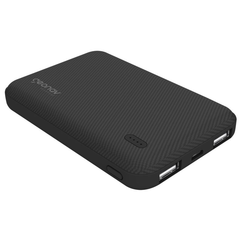 Carregador portátil Geonav Essential preto de 5.000 mAh, fino e texturizado, visto na diagonal com as duas portas USB-A à mostra, sobre fundo branco.